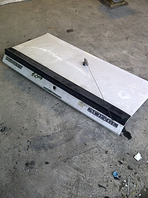 ขาย..ฝากระโปรงหลัง เปอโย 305