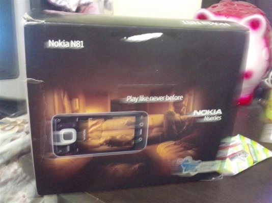Nokia N81 ยกกล่อง ครับ มี wifi สภาพตามรูป จัดส่งทั่วประเทศครับ