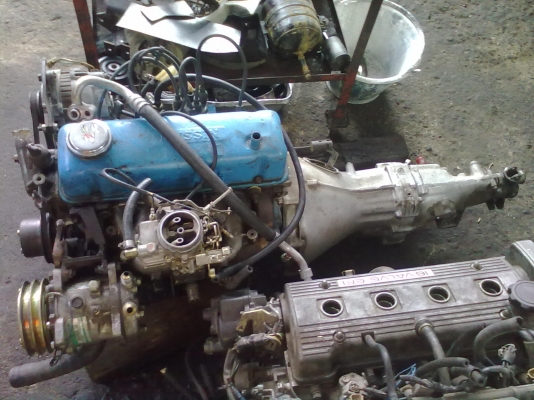 ขายเครื่องพร้อมเกียร์ datsun a12 +ทะเบียน และกียร์ห้าเกียร์a14