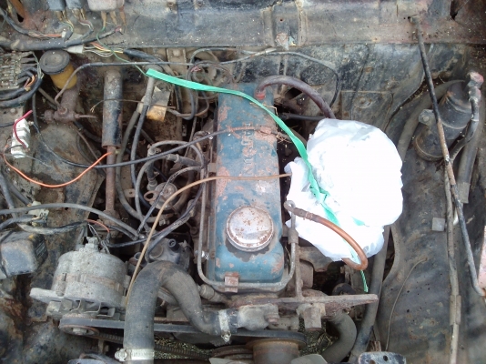 ขายเครื่องพร้อมเกียร์ datsun a12 +ทะเบียน และกียร์ห้าเกียร์a14