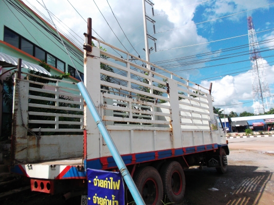 ขายด่วนรถสิบล้อดิสันวางเครือง195แรงม้าวางหัวร๊อกกี้