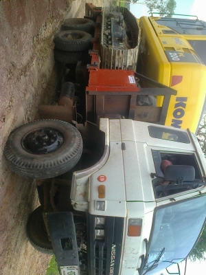 ขาย NISSAN UD 265 แรง 2 เพลาขึ้น PC 200 ได้