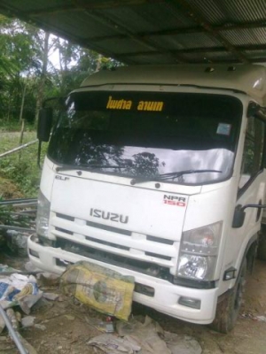 6ล้อดั้มISUZU NPR 150แรง สวยมากปี*53..รถเดิมๆ ไม่เคยชน...