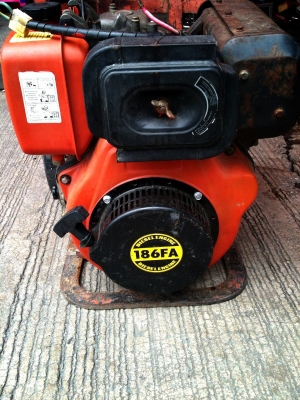 ขายเครื่องยนต์ดีเซล ไดร์สตาร์ท เพลา 1 นิ้ว สภาพตามรูปครับ 12,000 บาทครับ (มีคลิปการทำงาน)