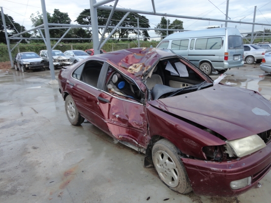 ขายซากนิสันเครื่อง 1600 cc เกียรออโต้ พวงมาลัย เพาเวอร์ ขายซากนิสันเครื่อง 1600 cc เกียรออโต้ พวงมาลัย เพาเวอร์