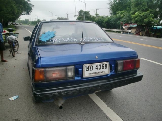 nissan sunny B11