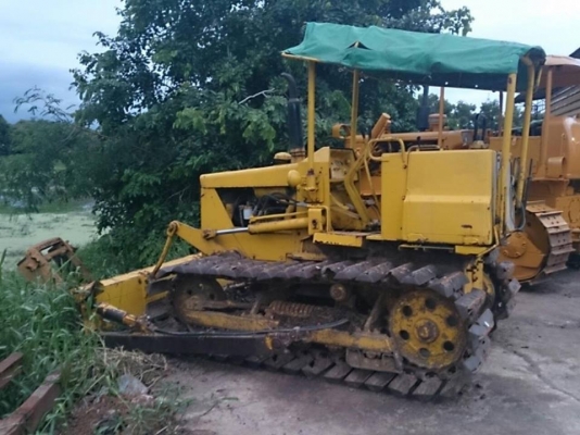 ขาย D20-5 สภาพเครื่องยนต์และระบบเลียวดีมากช่วงล่างพอใช้ได้