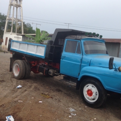 ขาย 6ล้อดั้ม พวงมาลัยพาวเวอร์เครื่องDA125 แรงช้าง มีแอร์ เฟืองท้ายF หน้าF ยางดี6เส้น. ดั้ม10ตัน เครื่องเปลี่ยนแหวนใหม่ แตรดัง มีแตรลม ไฟติดทุกดวง หม้อน้ำใหม่ ครัชซีสวย สีทำใหม่ทั้งคัน เบาะใหม่. แบตใหม่สองลูก มีเล่มทะเบียนพร้อมภาษีไม่ขาด ระบบเบรคลมดูดปั้มล