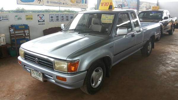 ขาย กระบะแค็ปเครื่องแน่นๆ TOYOTA ไมตี้ โป่งหน้า-หลังแท้ ปี40/97 เครื่องเดิมๆ แรงจริง แห้งกริ๊ปไม่มีเยิ้มไม่มีหลวม เกียร์ดีไม่มีหลุดช่วงล่างแน่น คัสซีสวยเดิมไม่ผุไม่ดาม กระบะพื้นไม่ผุ หัวสวยภายในสวยมาก คอนโซลครบ พ.ธรรมดา แอร์เย็น ยางสวย4เส้น รถเคลียร์สีมา