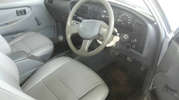 ขาย กระบะแค็ปเครื่องแน่นๆ TOYOTA ไมตี้ โป่งหน้า-หลังแท้ ปี40/97 เครื่องเดิมๆ แรงจริง แห้งกริ๊ปไม่มีเยิ้มไม่มีหลวม เกียร์ดีไม่มีหลุดช่วงล่างแน่น คัสซีสวยเดิมไม่ผุไม่ดาม กระบะพื้นไม่ผุ หัวสวยภายในสวยมาก คอนโซลครบ พ.ธรรมดา แอร์เย็น ยางสวย4เส้น รถเคลียร์สีมา