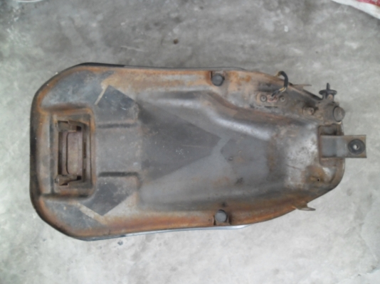 ถังน้ำมัน เซอร์ปีโก้