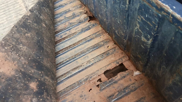 ***ขายแล้วครับขอบคุณ Truck2hand ***ปรับราคา ครับ  ขายกระบะแค็ปบางๆแห้งๆ มังกรทองยอดนิยม ISUZU SPACECAB 2.5 87HP หูช้าง ปี33/90เครื่องเดิมเกียร์เดิม87แรง มังกรทอง2.5ไดเร็กฯ เครื่องแน่นดี ไม่เยิ้ม นิ่มประหยัด ช่วงล่างเดิมๆคัสซีสวยเดิมไม่ผุไม่ดาม กระบะดีพื้น