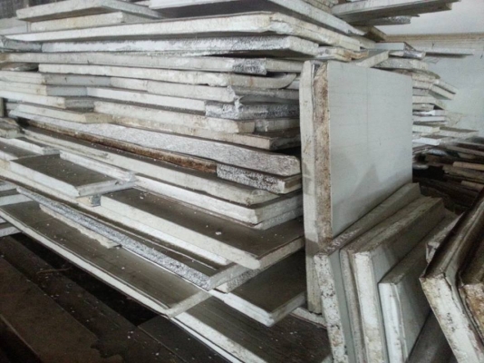 ขายแผ่นไอโซวอร 3นิ้ว มีหลายขนาดครับ