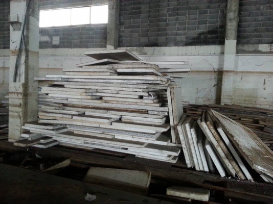 ขายแผ่นไอโซวอร 3นิ้ว มีหลายขนาดครับ