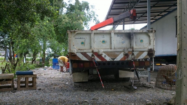 ขายรถ 6 ล้อ เฮี้ยบเครน 4.5 ตัน ของNISSAN 220 แรงม้าเทอร์โบพร้อมใบ คป สภาพใช้งาน ขายรถ 6 ล้อ เฮี้ยบเครน 4.5 ตัน ของNISSAN 220 แรงม้าเทอร์โบพร้อมใบ คป สภาพใช้งาน