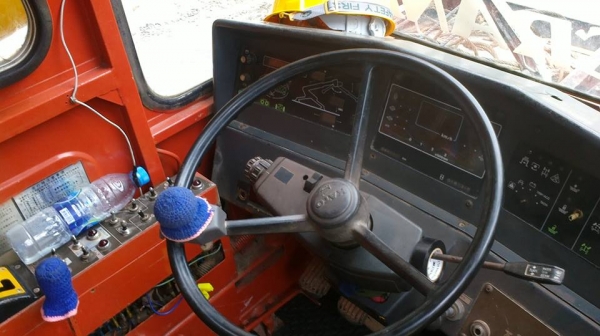 ขายรถเครน 25 ตัน 4 ล้อใหญ่ ของ KATO  KR25H-IIL พร้อมใบ เซฟตี้