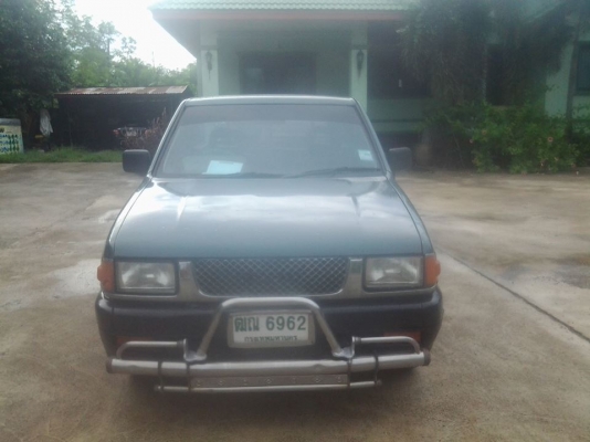 ขายรถกระบะสภาพดีพร้อมใช้งาน (รถบ้าน)