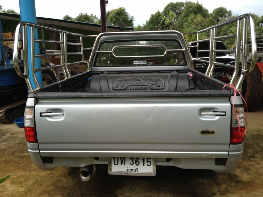 ขายด่วน รถISUZU - SLX AUTO กระจกไฟฟ้า ล้อแมกซ์ 17" ยางดี เซลทรัทล๊อค รถบางทั้งคันสีเดิมๆไม้เคยทำ สวยมากๆ