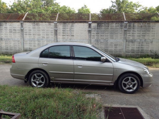 รถเก๋ง ฮอนด้า ซีวิค สภาพดี รถเก๋ง ฮอนด้า ซีวิค สภาพดี