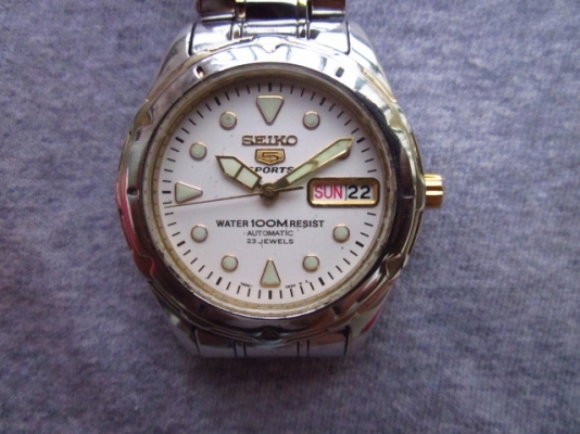 +++++ SEIKO 5 เครื่อง 7S36 พรายน้ำแหล่มๆ +++++ +++++ SEIKO 5 เครื่อง 7S36 พรายน้ำแหล่มๆ +++++