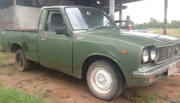 TOYOTA HILUX RN20 - 4 ขอ เรื่องเบนซิลสภาพดีสุดๆพร้อมใช้งาน เครื่องแห้งแรงดี ภายในเก๋งสวยคลาสสิคเดิมๆ ภายนอกกระบะมีผุเล็กน้อยพร้อมบรรทุกพร้อมใช้งาน ช่วงล่างแน่นยางสภาพดี 60\% พร้อมใช้งาน เอกสารทะเบียนชุดโอนครบ ราคาต่อรองได้ครับ