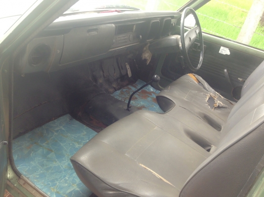 TOYOTA HILUX RN20 - 4 ขอ เรื่องเบนซิลสภาพดีสุดๆพร้อมใช้งาน เครื่องแห้งแรงดี ภายในเก๋งสวยคลาสสิคเดิมๆ ภายนอกกระบะมีผุเล็กน้อยพร้อมบรรทุกพร้อมใช้งาน ช่วงล่างแน่นยางสภาพดี 60\% พร้อมใช้งาน เอกสารทะเบียนชุดโอนครบ ราคาต่อรองได้ครับ