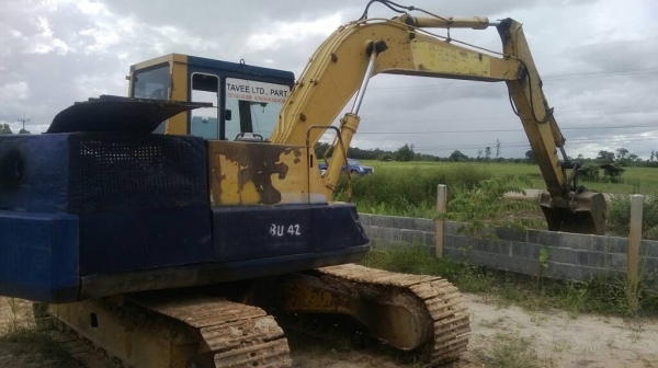 ขายแบคโฮ Komatsu 120 รุ่น 3 รถอยู่ที่อีสาน