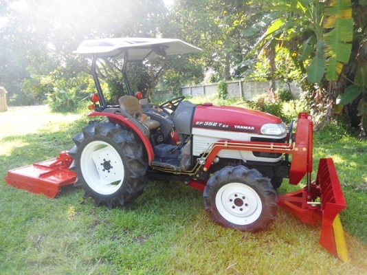 รถไถยันร์ม่า รุ่นEF352Tex 4WD 2เพลา อุปกรณ์ 4 อย่างมีดันหน้าใหม่  ผานใหม่LCS 5x22 ตัดหญ้าใหม่1.20ม.ของฮุย และโรตารี่สภาพใหม่ รถสภาพดี สนใจสอบถามได้ครับ