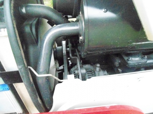 รถไถยันร์ม่า รุ่นEF352Tex 4WD 2เพลา อุปกรณ์ 4 อย่างมีดันหน้าใหม่  ผานใหม่LCS 5x22 ตัดหญ้าใหม่1.20ม.ของฮุย และโรตารี่สภาพใหม่ รถสภาพดี สนใจสอบถามได้ครับ