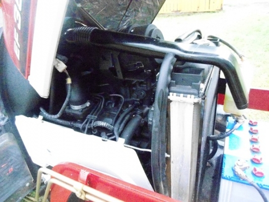 รถไถยันร์ม่า รุ่นEF352Tex 4WD 2เพลา อุปกรณ์ 4 อย่างมีดันหน้าใหม่  ผานใหม่LCS 5x22 ตัดหญ้าใหม่1.20ม.ของฮุย และโรตารี่สภาพใหม่ รถสภาพดี สนใจสอบถามได้ครับ