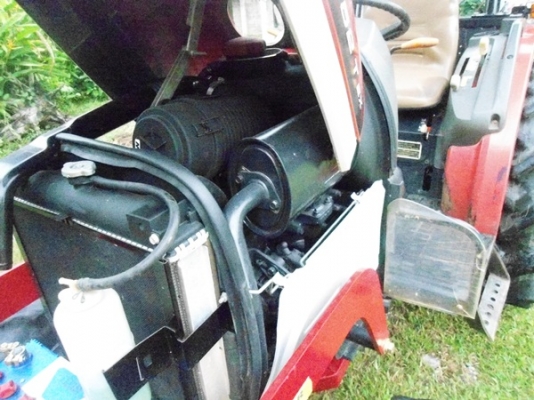 รถไถยันร์ม่า รุ่นEF352Tex 4WD 2เพลา อุปกรณ์ 4 อย่างมีดันหน้าใหม่  ผานใหม่LCS 5x22 ตัดหญ้าใหม่1.20ม.ของฮุย และโรตารี่สภาพใหม่ รถสภาพดี สนใจสอบถามได้ครับ