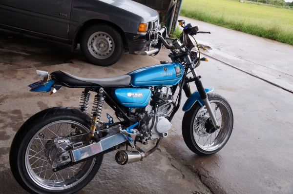 ขาย YAMAHA RX 100 ทะเบียน  แต่งเทพ ๆ เครื่อง LIFAN 250 สตาทร์มือ มีอินวอย สภาพตามรูป ขับแน่น ระบบไฟติดครบ ครับ