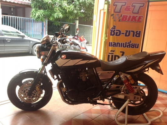 ต้ำพระราม2ขาย yamaha xjr400ปี98ของแต่งตามรูปครับไฟหน้าซีนอล สภาพเก็บงานแล้วทั้งคันครับพร้อมเดินทางเลยครับ ต้ำพระราม2ขาย yamaha xjr400ปี98ของแต่งตามรูปครับไฟหน้าซีนอล สภาพเก็บงานแล้วทั้งคันครับพร้อมเดินทางเลยครับ