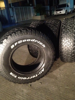 ขายยาง BF ALLTERRAIN 31*10.5*15  1ชุด ดอกหนาๆเลยครับถูกๆ