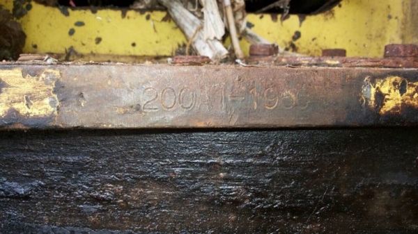 รถฮีโน่ 10 ล้อ ท้ายลาด 200 แรงม้า / รถแบคโฮ  ทูมิตรทูโม้  200A1 .  ( ขายคู่ )  สนใจติดต่อ 081 - 6079515