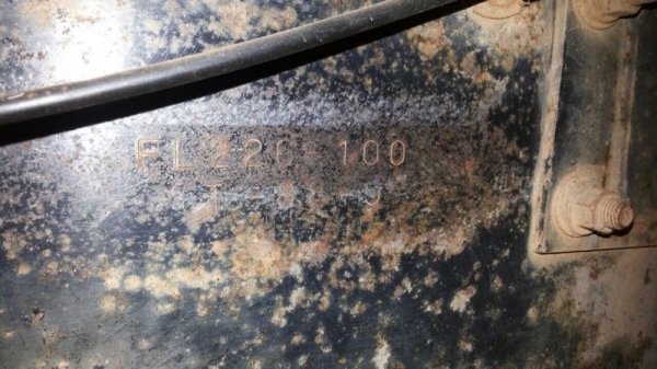 รถฮีโน่ 10 ล้อ ท้ายลาด 200 แรงม้า / รถแบคโฮ  ทูมิตรทูโม้  200A1 .  ( ขายคู่ )  สนใจติดต่อ 081 - 6079515