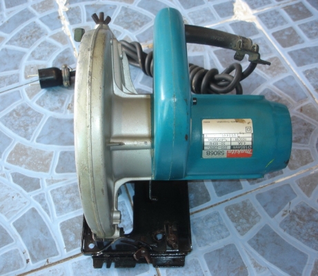 ขายเลื่อยวงเดือน 7 นิ้ว makita รุ่น 5806B (1,050w.)
