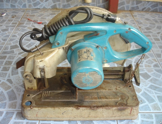 แท่นตัดไฟเบอร์ 14 นิ้ว 2000 วัตต์ Makita รุ่น 2414NB