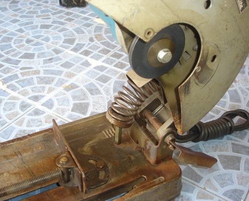 แท่นตัดไฟเบอร์ 14 นิ้ว 2000 วัตต์ Makita รุ่น 2414NB