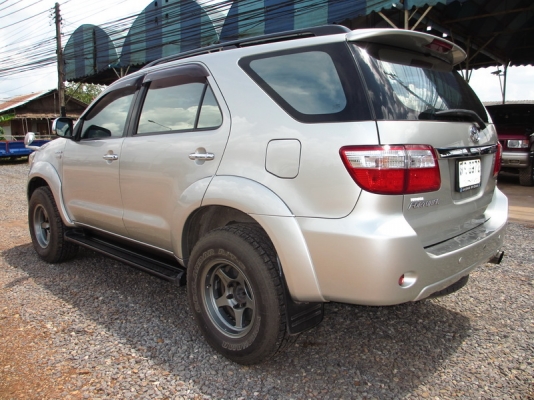 Fortuner 3.0 V ดีเซล 4WD เกียร์ออโต้ Fortuner 3.0 V ดีเซล 4WD เกียร์ออโต้