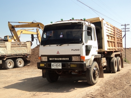 ขายถูกสิบล้อดั้ม fuso fn 527 m td 195 ปี 44