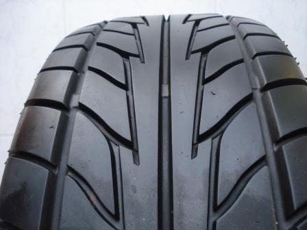 ขายเศษยาง 195-55-15 ปี 12 Nitto nt 555 ขายเศษยาง 195-55-15 ปี 12 Nitto nt 555