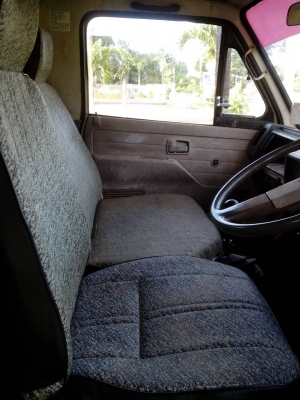 ขายด่วน isuzu nkr 110 แรง รถเบียร์ช้าง ห้างแท้ ยกหัวได้ เกียร์สั้น กระบะยาว     4.3ม.