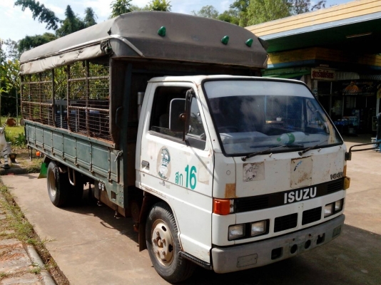 ขายด่วน isuzu nkr 110 แรง รถเบียร์ช้าง ห้างแท้ ยกหัวได้ เกียร์สั้น กระบะยาว     4.3ม.