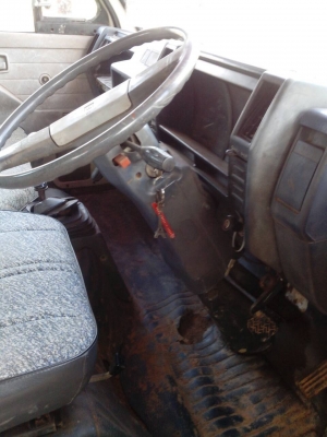 ขายด่วน isuzu nkr 110 แรง รถเบียร์ช้าง ห้างแท้ ยกหัวได้ เกียร์สั้น กระบะยาว     4.3ม.