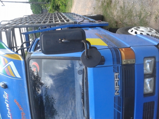 หกล้อ NPR 115 รถล่อง สั่งลุย พร้อมใช้งาน ขอบคุณมากๆๆที่ไว้วางใจในการซื้อขาย กับ พงศกร หกล้อ NPR 115 รถล่อง สั่งลุย พร้อมใช้งาน ขอบคุณมากๆๆที่ไว้วางใจในการซื้อขาย กับ พงศกร