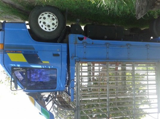 หกล้อ  NPR  115  รถล่อง  สั่งลุย พร้อมใช้งาน ขอบคุณมากๆๆที่ไว้วางใจในการซื้อขาย กับ  พงศกร