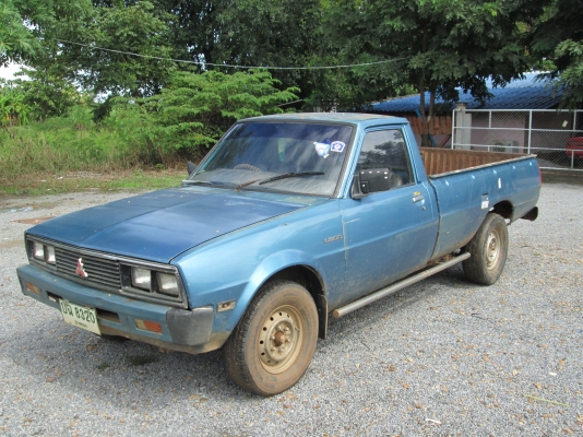 MITSUBISHI  L200  2.40 ปี 1986