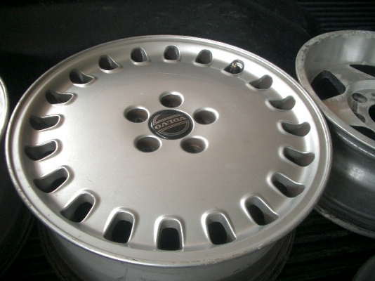 ขายล้อ VOLVO 17"