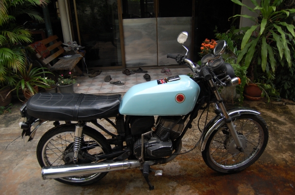 ขาย GTO เครื่องเดิม 10000บาท สีฟ้า มีเล่ม มีทะเบียน ไม่ขาดต่อภาษี